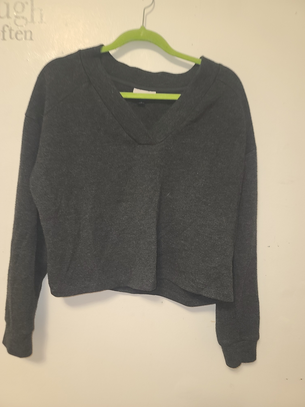 Universal Thread Charcoal V-Neck Cropped Sweatshirt